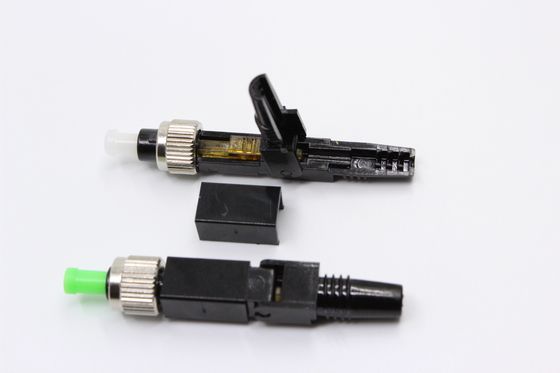 3- FTTH FTTB FTTX ネットワークでのパフォーマンスのためのFC/UPC 光ファイバー・ファストコネクタ