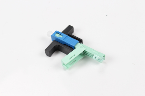 SC 急速接続器 バターフライ 市場向け FTTH 光ファイバードロップケーブル リターン損失 50dB