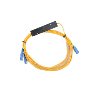 1x2 4 8 16 箱 PLC G657A1 0.9mm SCUPC 方向性 dB ≥55 のためのコナー化光ファイバーPLCスプリッター