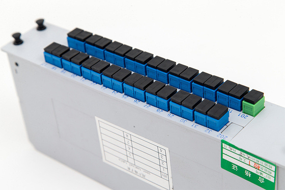 1*16 1*32 SC コンネクタ LGX PLC カセット PLC スプリッター ファイバータイプ G657 またはカスタマイズ 3 時間