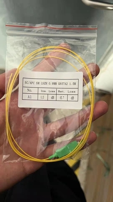 ST UPC から ST UPC シングルモード PVC 3.0mm LSZH 高帯域幅の光ファイバーパッチコード