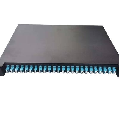 高誘導 dB ≥55 24ポート SC/APC ワイヤレス LAN ネットワーク用ファイバーケーブルスプリッタ
