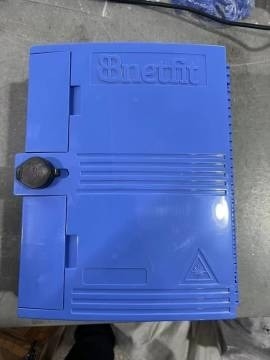 300*245*100mm ミニタイプスプリッター FDB インドネシアのFTTH配送ファイバーシステム