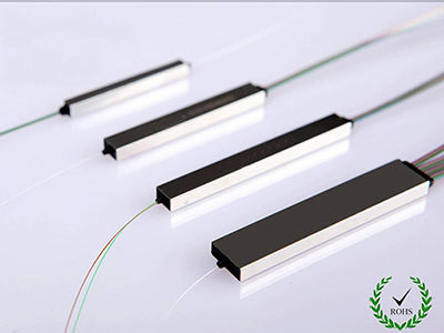 リターン損失 dB ≥50 光ファイバースプリッタカセット PLC 1x64 SC UPC 性能